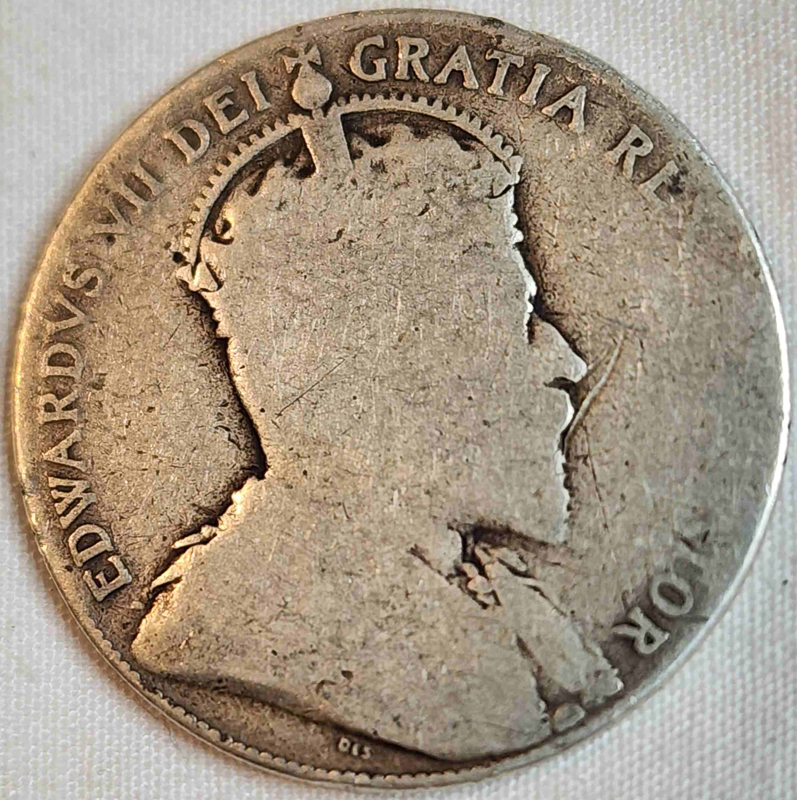 Anyway-To-Tell-Which-Leaves-These-2-Ag-1910-50-Cent-Pieces-Are?
